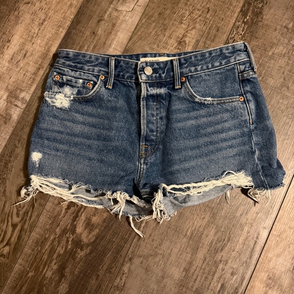 GrIfrnd The Helena Cut Off High Rise Distressed Denim Shorts Size 26 - Picture 1 of 4